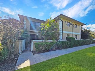 1482 N Lawnwood Circle 30-D, Fort Pierce, FL 34950