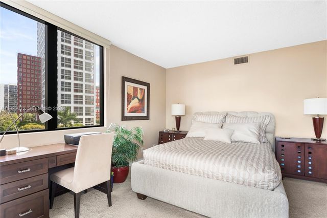 1581 Brickell Ave 107, Miami, FL 33129