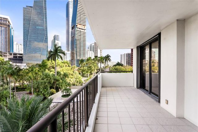1581 Brickell Ave 107, Miami, FL 33129