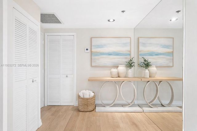 1581 Brickell Ave 107, Miami, FL 33129