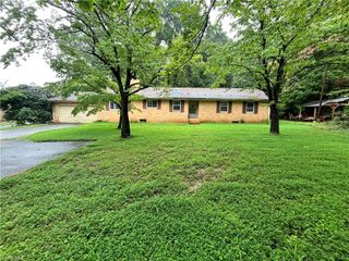 1235 Fairview Drive, Lexington, NC 27292