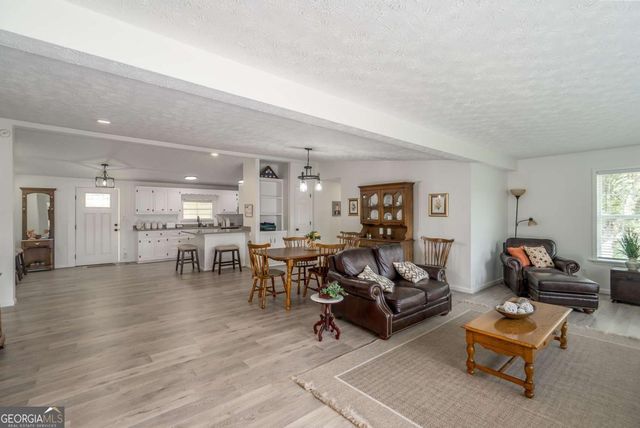 1180 Green Briar Drive, Madison, GA 30650