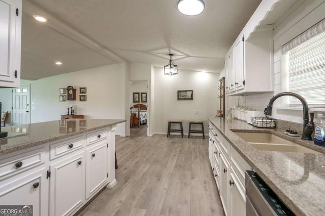 1180 Green Briar Drive, Madison, GA 30650