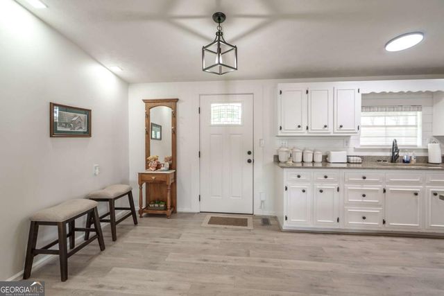 1180 Green Briar Drive, Madison, GA 30650