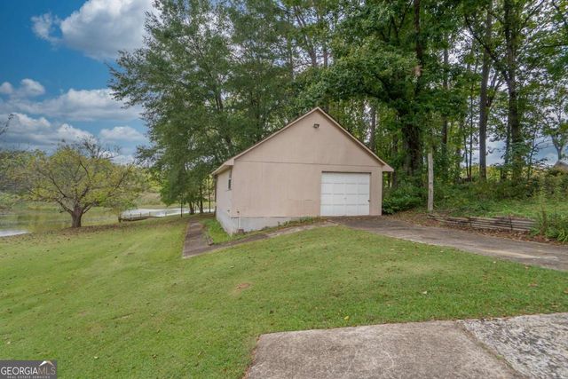 1180 Green Briar Drive, Madison, GA 30650