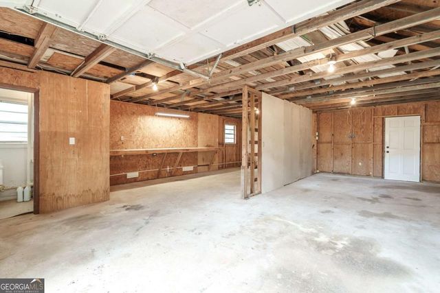 1180 Green Briar Drive, Madison, GA 30650