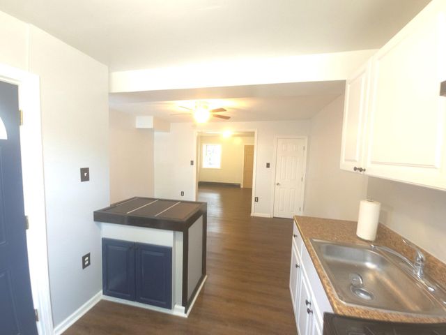 428 CROYDEN RD, Upper Darby, PA 19082