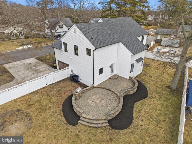 105 HILLSIDE AVE, Absecon, NJ 08201