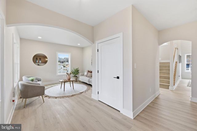 105 HILLSIDE AVE, Absecon, NJ 08201