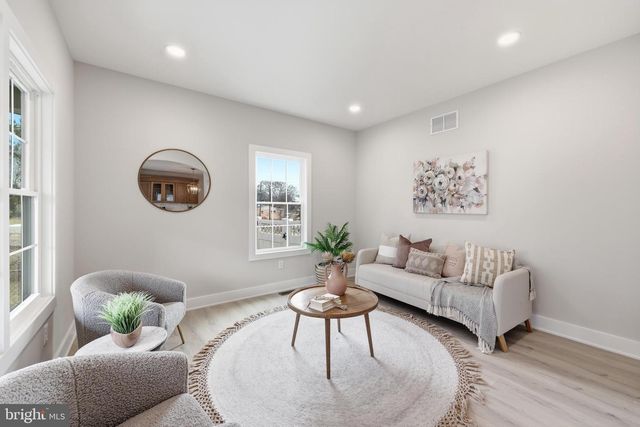 105 HILLSIDE AVE, Absecon, NJ 08201