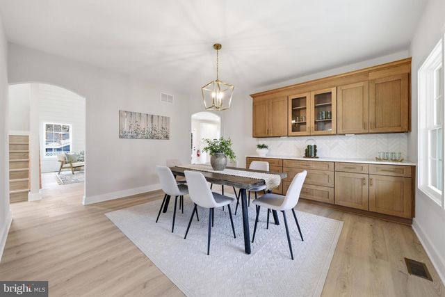 105 HILLSIDE AVE, Absecon, NJ 08201