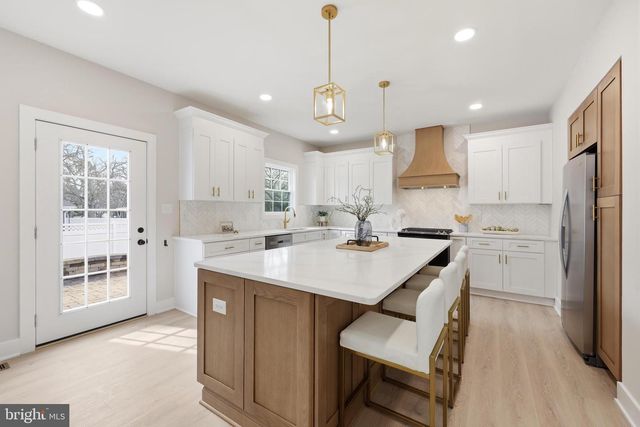 105 HILLSIDE AVE, Absecon, NJ 08201