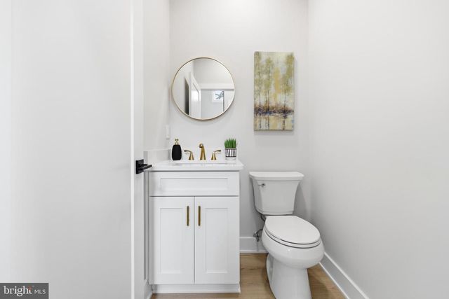 105 HILLSIDE AVE, Absecon, NJ 08201