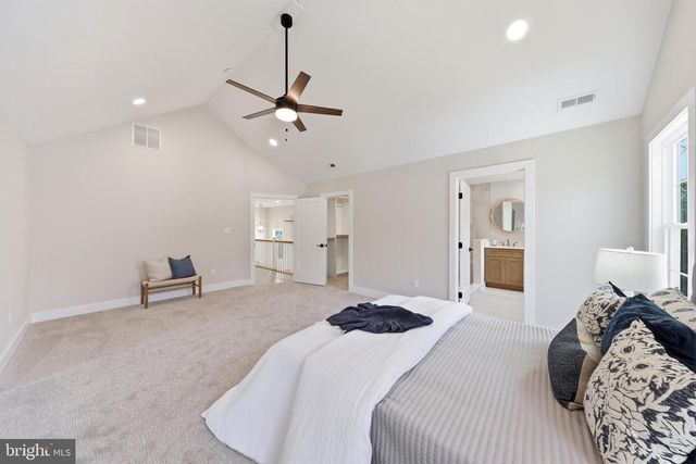 105 HILLSIDE AVE, Absecon, NJ 08201