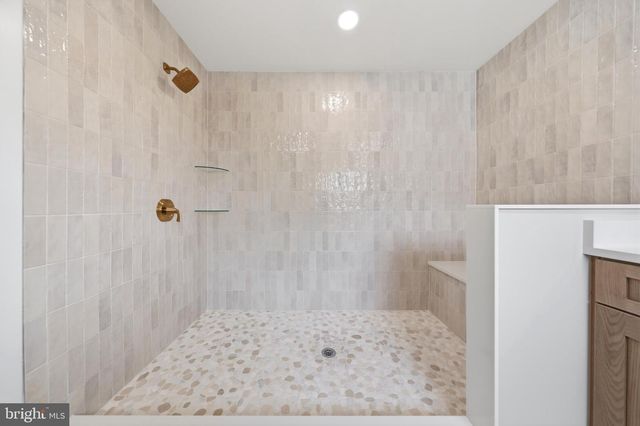 105 HILLSIDE AVE, Absecon, NJ 08201