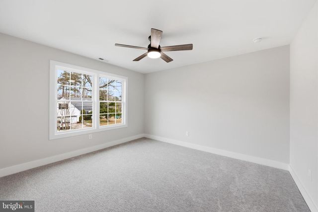 105 HILLSIDE AVE, Absecon, NJ 08201