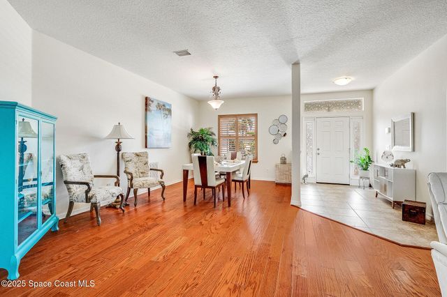 1137 Morgan Circle NE, Palm Bay, FL 32905