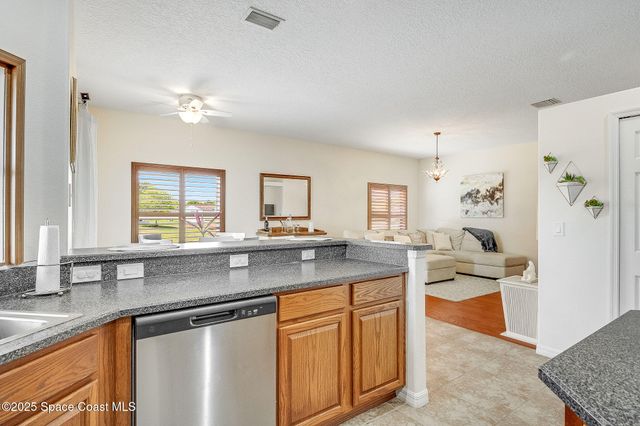 1137 Morgan Circle NE, Palm Bay, FL 32905