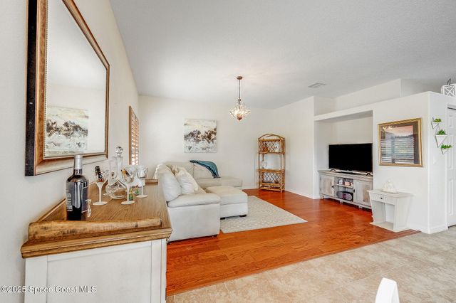 1137 Morgan Circle NE, Palm Bay, FL 32905