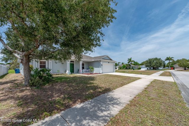 1137 Morgan Circle NE, Palm Bay, FL 32905