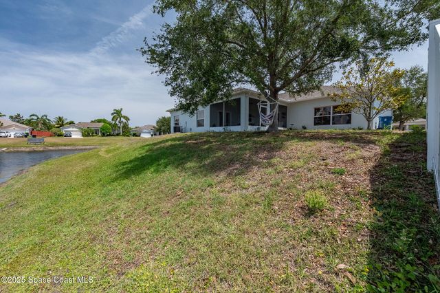 1137 Morgan Circle NE, Palm Bay, FL 32905