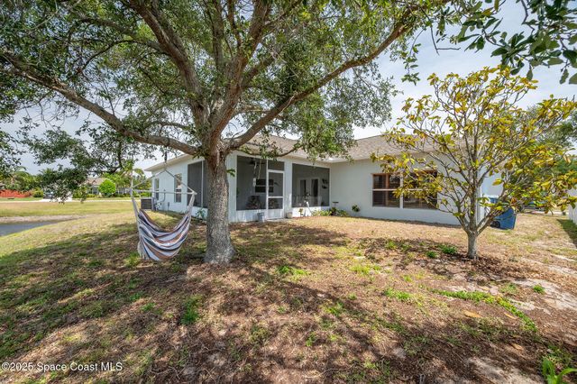 1137 Morgan Circle NE, Palm Bay, FL 32905