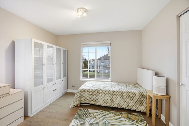 1360 Rose Avenue, Carol Stream, IL 60188