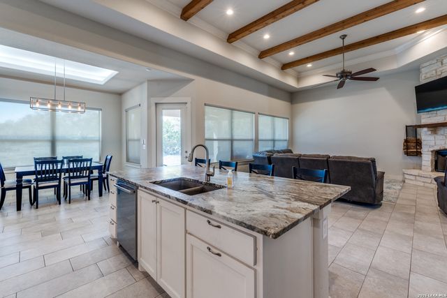 230 Sabella, Spring Branch, TX 78070