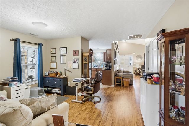 2028 Jackson Lane, Middletown, OH 45044