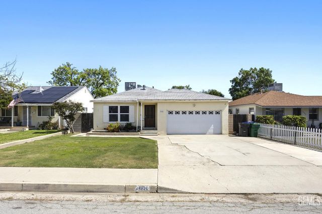 2008 Esther Drive, Bakersfield, CA 93308