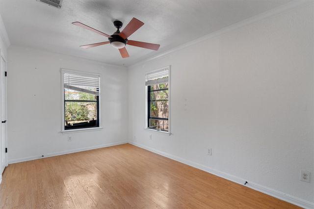 2710 E 3rd ST, Austin, TX 78702