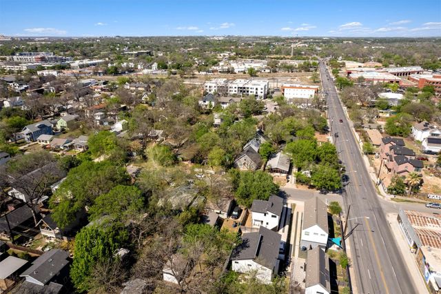 2710 E 3rd ST, Austin, TX 78702