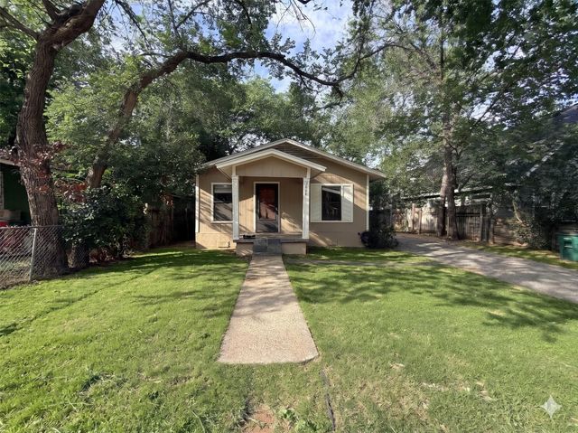 2710 E 3rd ST, Austin, TX 78702