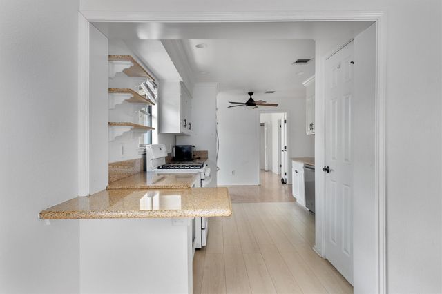 2710 E 3rd ST, Austin, TX 78702