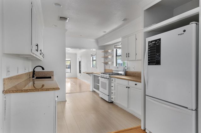 2710 E 3rd ST, Austin, TX 78702