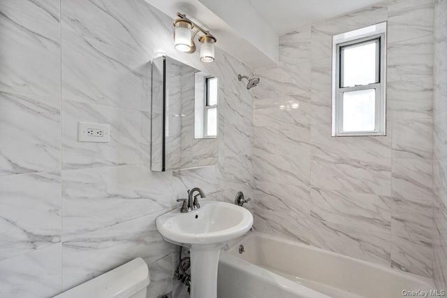 67-25 Dartmouth Street 6D, Forest Hills, NY 11375