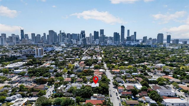 1032 SW 11th Ave, Miami, FL 33130