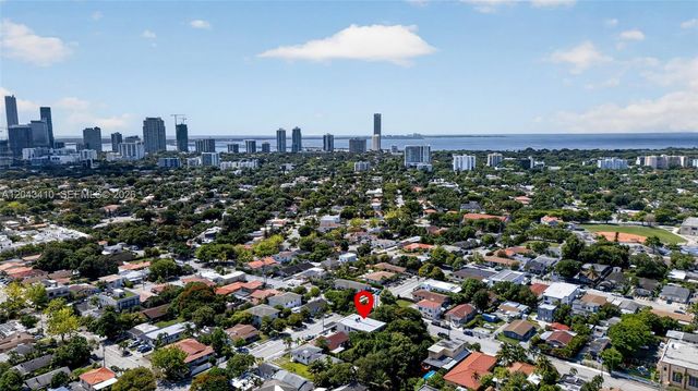 1032 SW 11th Ave, Miami, FL 33130