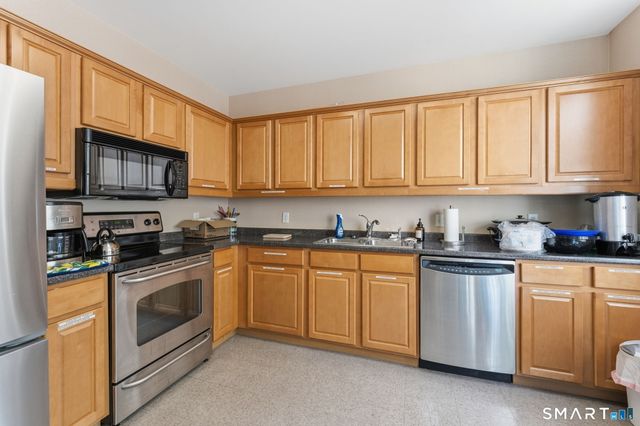 2590 Gold Star Highway 208, Groton, CT 06355