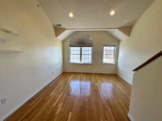 47 Alder St 4, Waltham, MA 02453