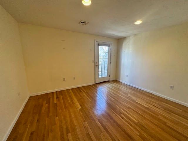 47 Alder St 4, Waltham, MA 02453