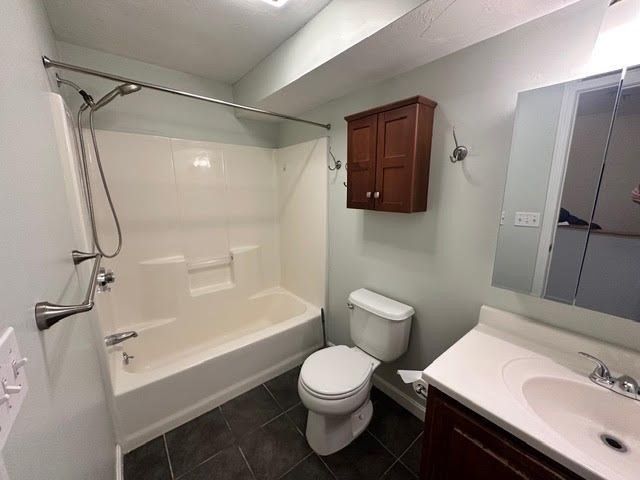 47 Alder St 4, Waltham, MA 02453