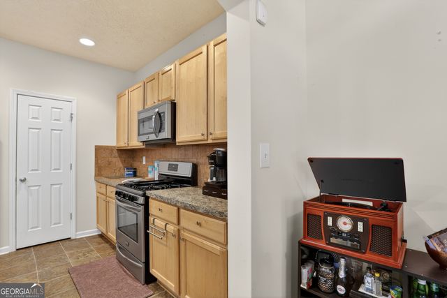 5556 Cascade Run, Atlanta, GA 30336