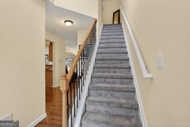 5556 Cascade Run, Atlanta, GA 30336