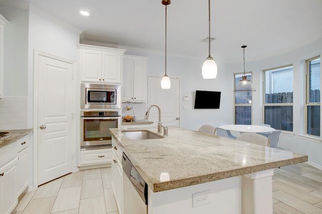 4230 Drake Street, Houston, TX 77005