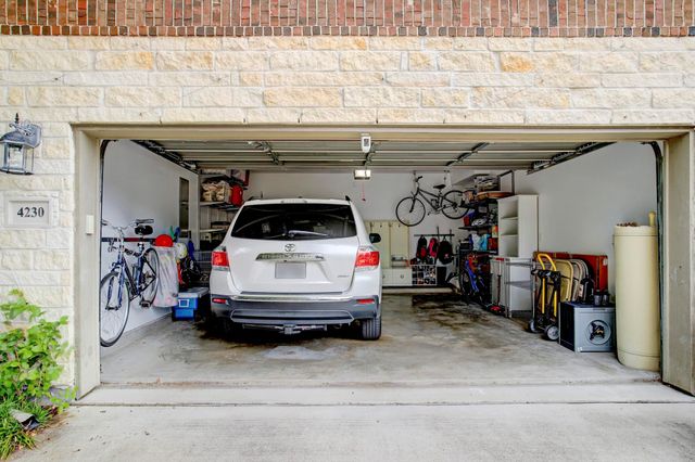 4230 Drake Street, Houston, TX 77005