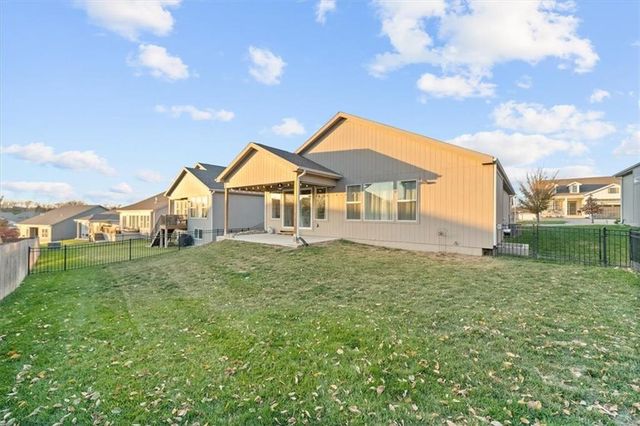 25179 W 142nd Street, Olathe, KS 66061