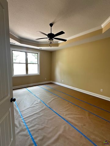 1 Pleasant Oaks Drive, Perry, GA 31069