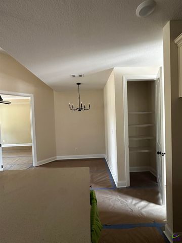 1 Pleasant Oaks Drive, Perry, GA 31069