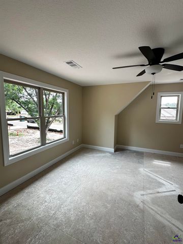 1 Pleasant Oaks Drive, Perry, GA 31069